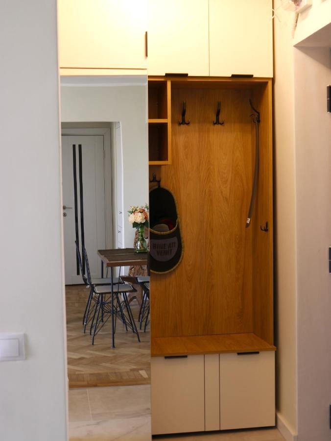 Mina City Center Apartment Amzei Bukares Bagian luar foto